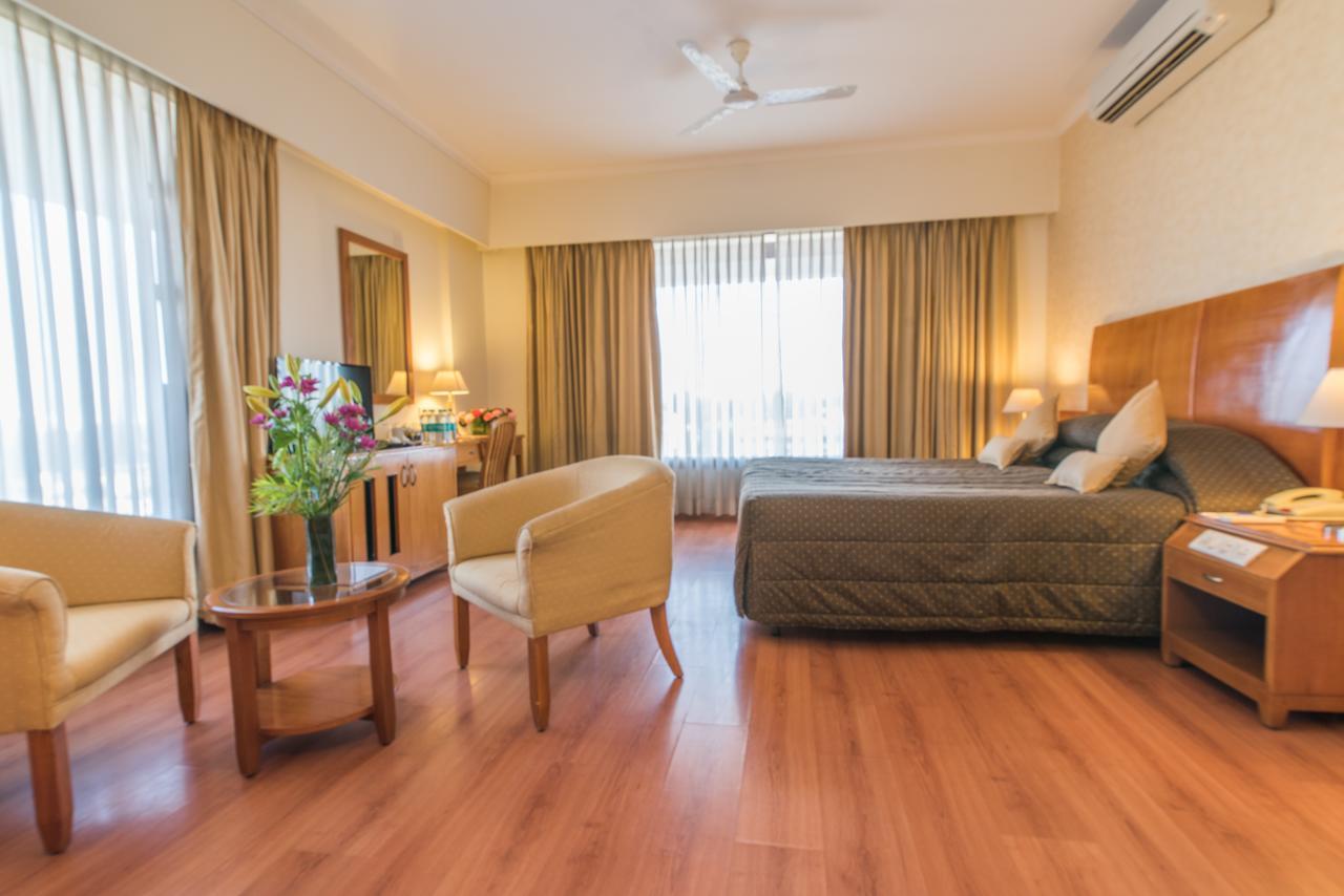 Sai Vishram Business Hotel Kammasandra Екстериор снимка