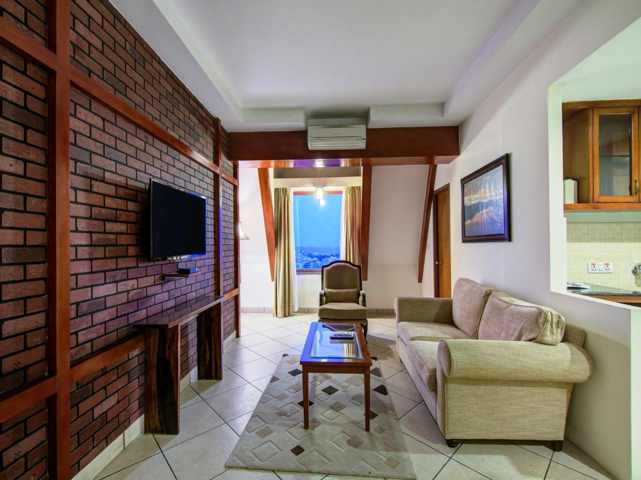 Sai Vishram Business Hotel Kammasandra Екстериор снимка